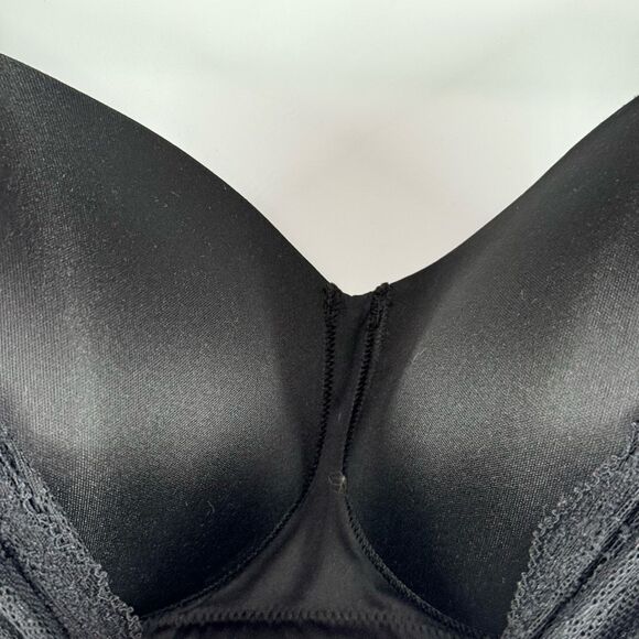 Spanx Undie-Tectable Better Bandeau size Large - Picture 4 of 9